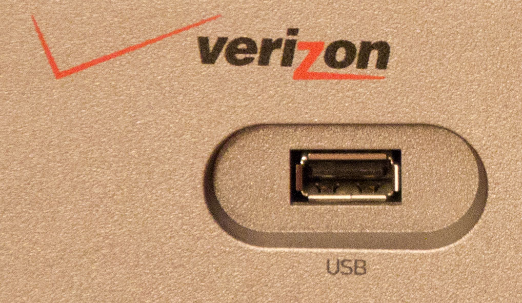 IMAGE: http://www.infiniteecho.us/other/sigma/iso3200-f2-8-100p-crop-2.jpg